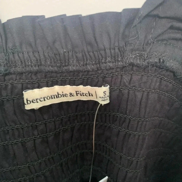 Abercrombie and Fitch Black Smocked Dress with Tiered Skirt Size Small NWT - Picture 3 of 5